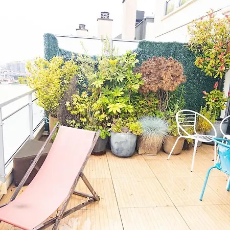 Hbyb-apt Terrasse Epoustouflante Daire *