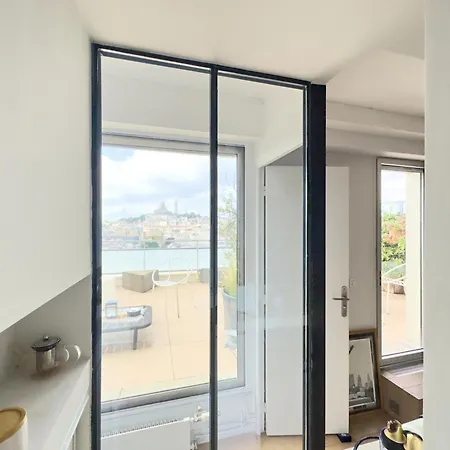 Hbyb-apt Terrasse Epoustouflante